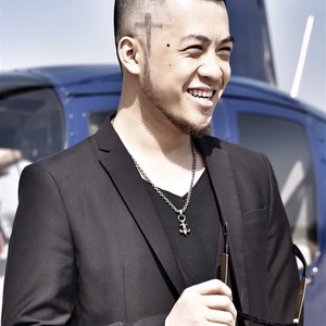 初女学生裸体写真集
